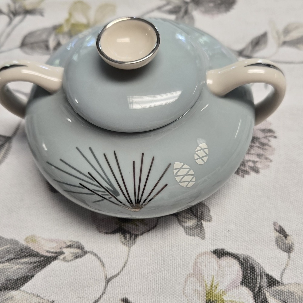 Franciscan Silver Pine Sugar Bowl with Lid, MCM - Picture 2 of 7